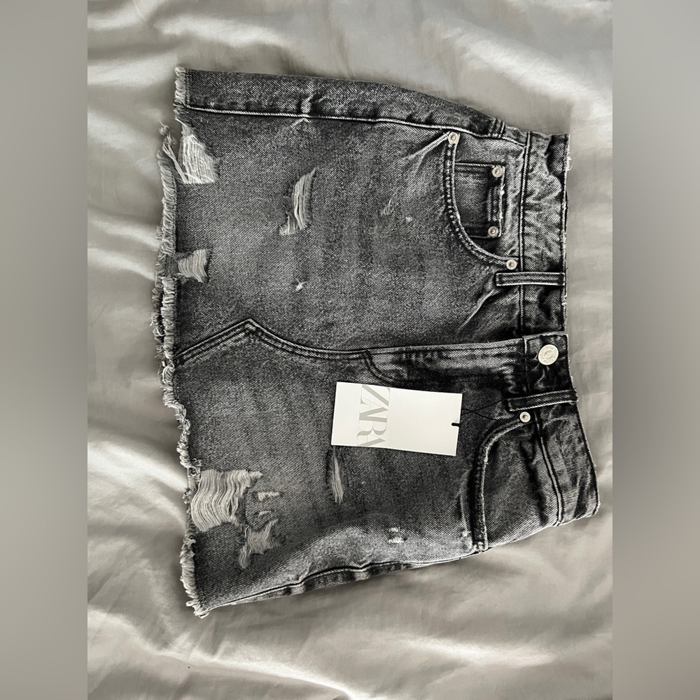Zara, Gray jean skirt !! Brand new never been worn!